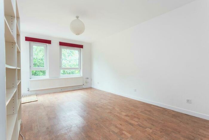 1 Bedroom Apartment To Rent In Nevill Road, Bransby Court, N16