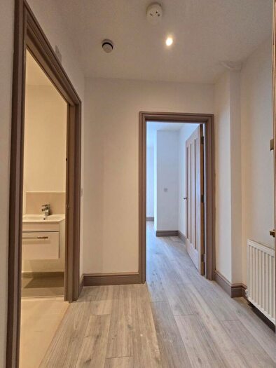 1 Bedroom Flat To Rent In Mayes Road, Wood Green, N22