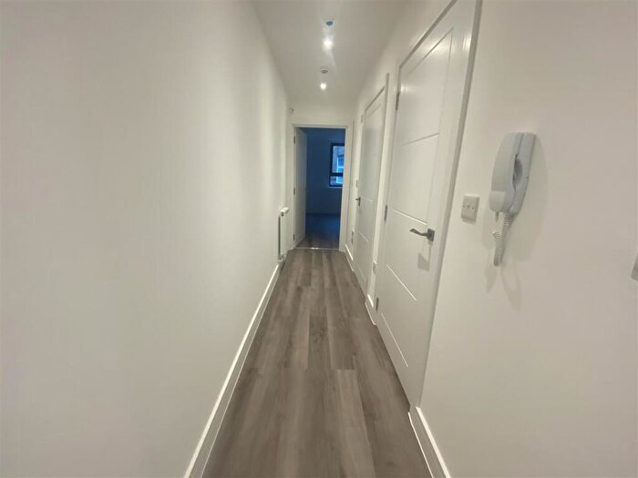 1 Bedroom Flat To Rent In Suffolk Road, SE25