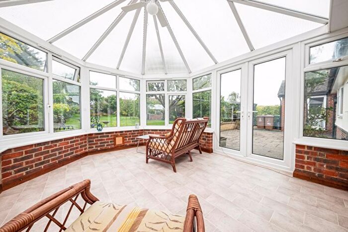 5 Bedroom Detached House For Sale In Blackfen Road, Sidcup, DA15