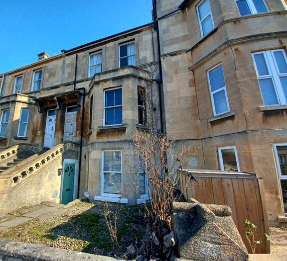 1 Bedroom Apartment To Rent In Lime Grove, BA2