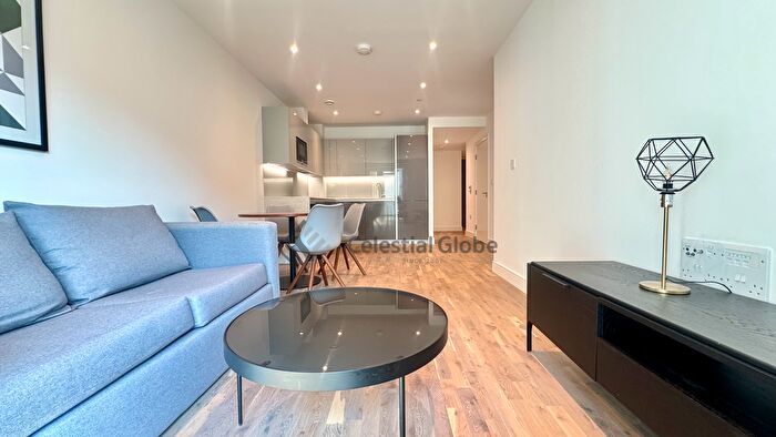 1 Bedroom Flat To Rent In Juniper Drive, London, SW18
