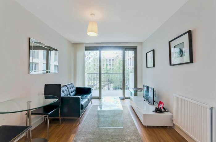 1 Bedroom Flat To Rent In Parkside Court, Waterside Park, Royal Docks, E16