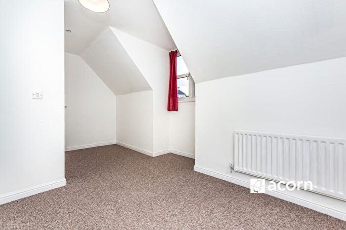 5 Bedroom Terraced House To Rent In Kingfisher Drive Greenhithe, DA9