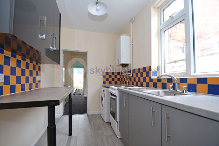 3 Bedroom Terraced House To Rent In Western Road, Leicester, LE3