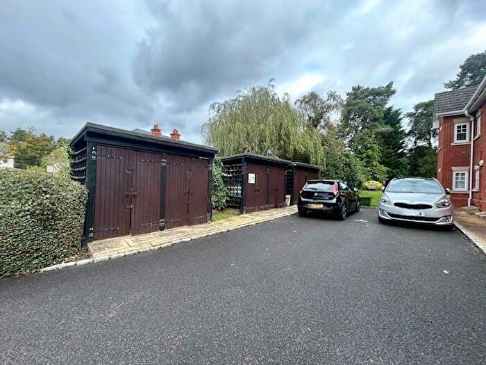 2 Bedroom Apartment To Rent In Middle Gordon Road, Camberley, GU15