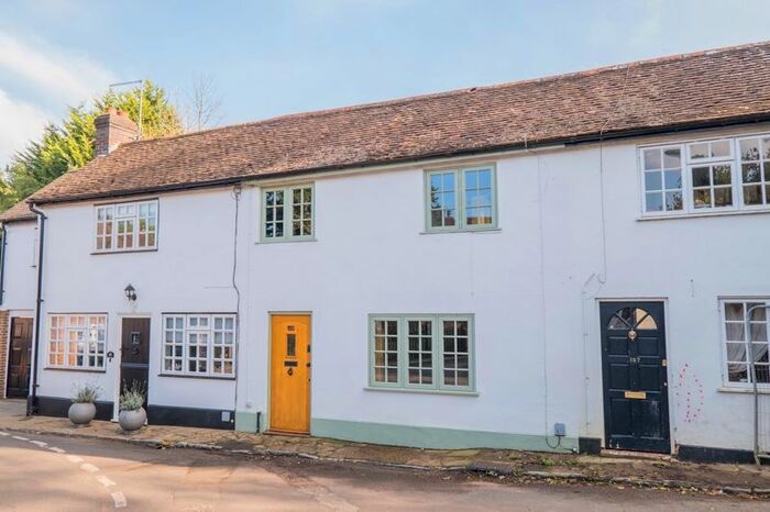 3 Bedroom Property For Sale In The Street, Puttenham, Guildford, GU3