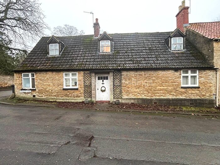 4 Bedroom Cottage To Rent In Chapel Lane, Harmston, LN5