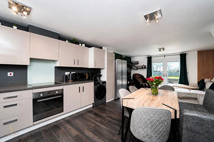 3 Bedroom Semi Detached House For Sale In Lower Antley Street, Accrington, BB5