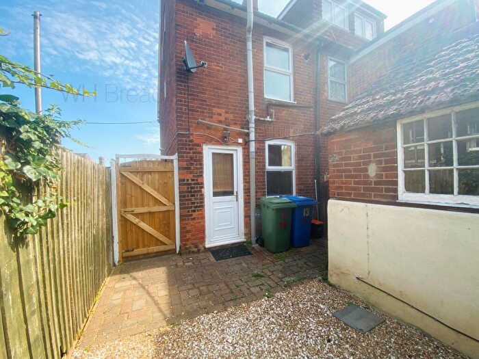 2 Bedroom End Of Terrace House To Rent In Victoria Place, Faversham, ME13