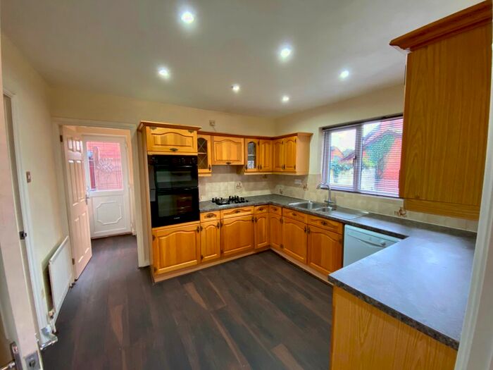 4 Bedroom Detached House To Rent In Tolcarne Drive, Pinner, HA5