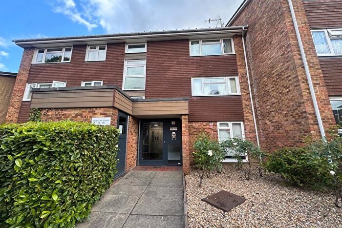 2 Bedroom Flat For Sale In Granville Close, CR0