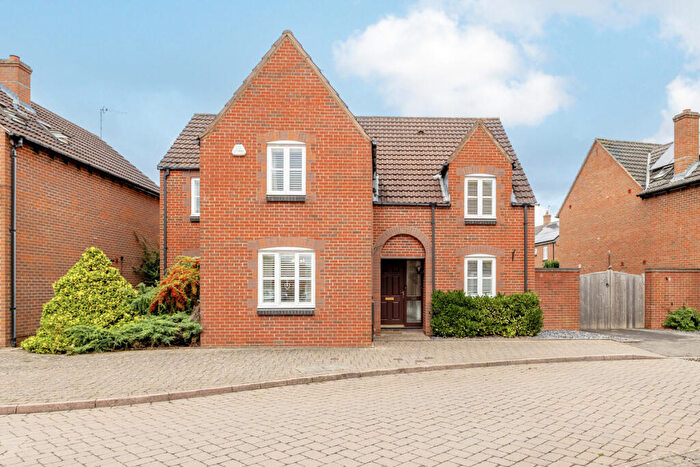 4 Bedroom Detached House For Sale In Touchstone Road, Heathcote, Warwick Warwickshire, CV34