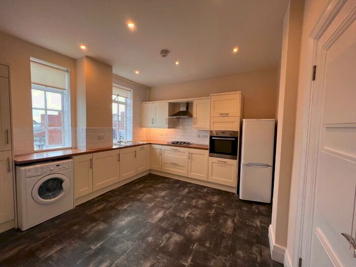 2 Bedroom Apartment To Rent In Lord Street, Southport, Merseyside, PR8