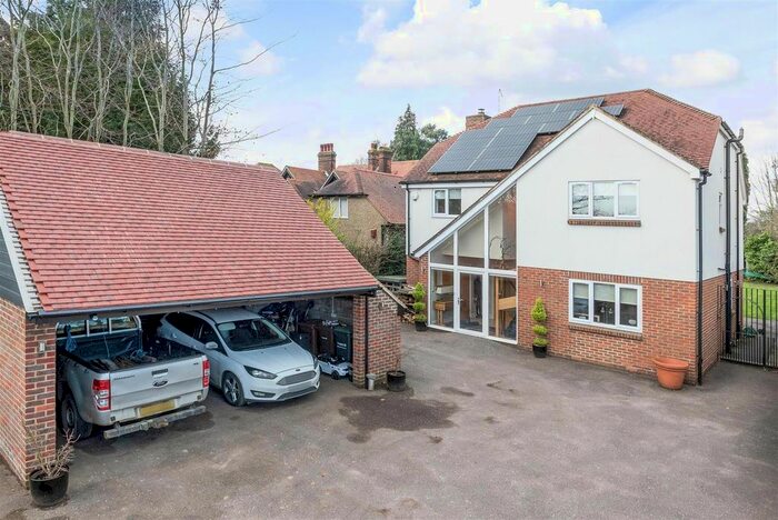 4 Bedroom Detached House For Sale In Sole Street, Cobham, Gravesend, DA12