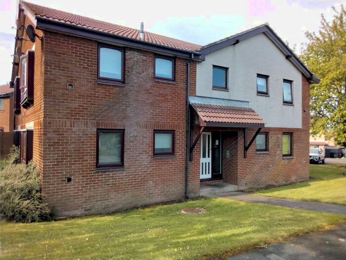 Apartment To Rent In Meadow Rise, Newcastle, NE5