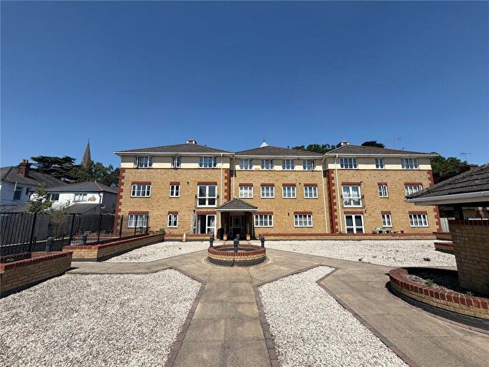 2 Bedroom Apartment For Sale In St. Michaels Road, Camberley, Surrey, GU15