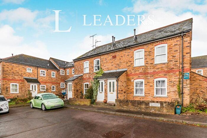 1 Bedroom Flat To Rent In Fairfield Road, Leatherhead, KT22
