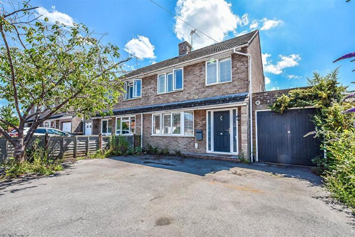 3 Bedroom Semi-Detached House For Sale In Leaze Close, Berkeley, GL13