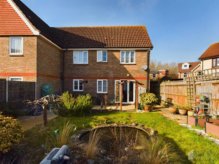 2 Bedroom Semi-Detached House For Sale In Aynsley Gardens, Harlow, CM17