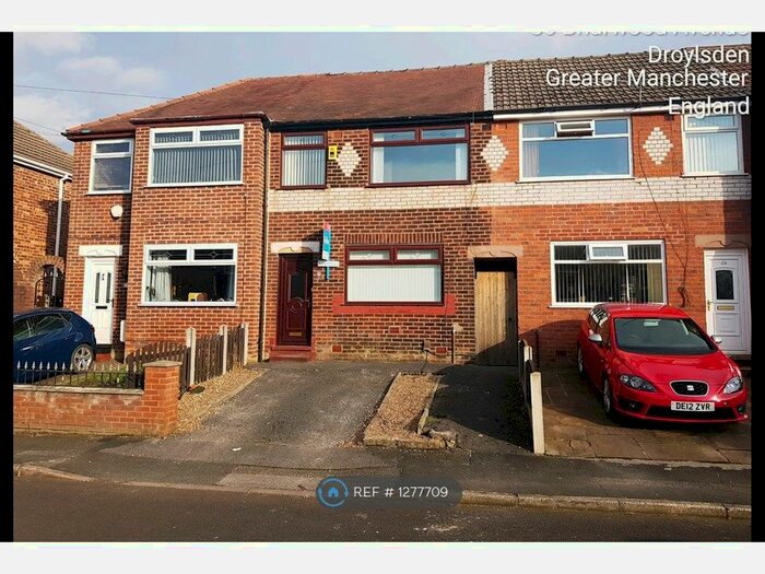 3 Bedroom Semi-Detached House To Rent In Briarwood Avenue, Droylsden, Manchester M43