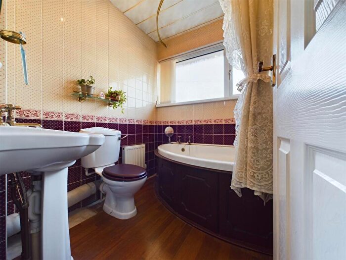 2 Bedroom End Of Terrace House For Sale In Alston Close, North Shields, NE29