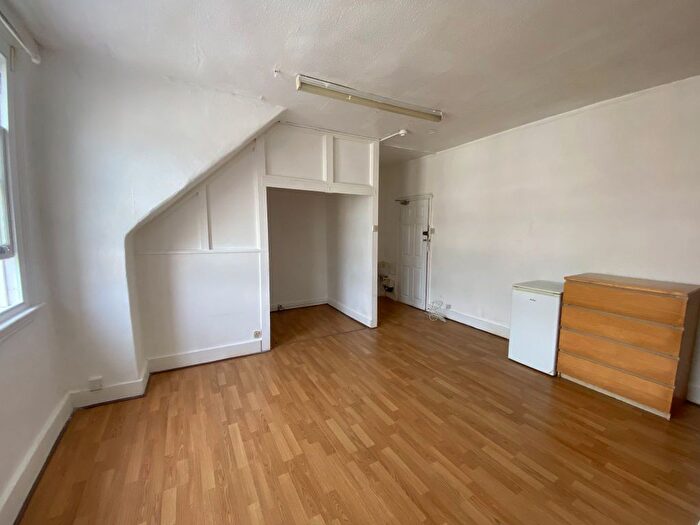 Studio To Rent In Callcott Road, London, NW6