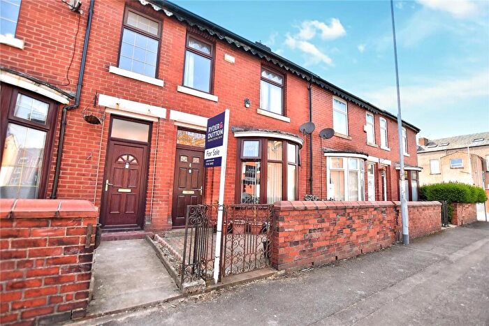 5 Bedroom Terraced House For Sale In Mere Street, Rochdale, Greater Manchester, OL11