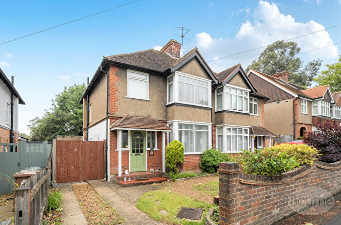3 Bedroom Semi Detached House For Sale In Worplesdon Road, Guildford, Surrey, GU2