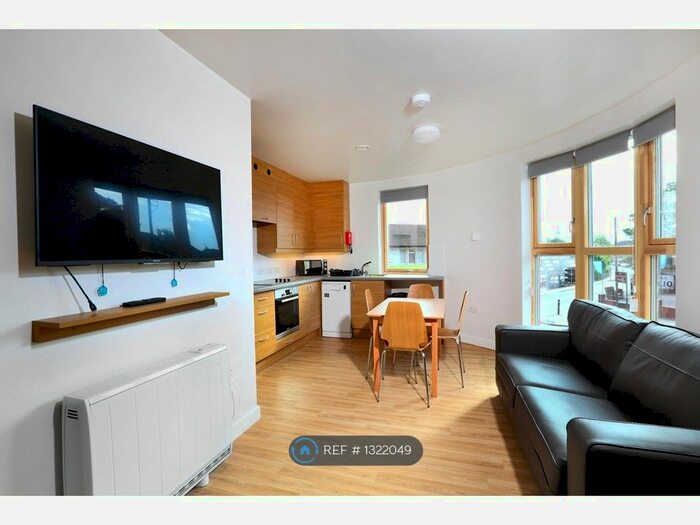 5 Bedroom Flat To Rent In Mulberry House, Southampton, SO14
