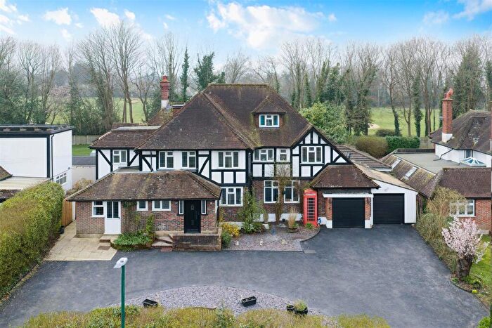 7 Bedroom Detached House For Sale In Banstead Road, Banstead, SM7