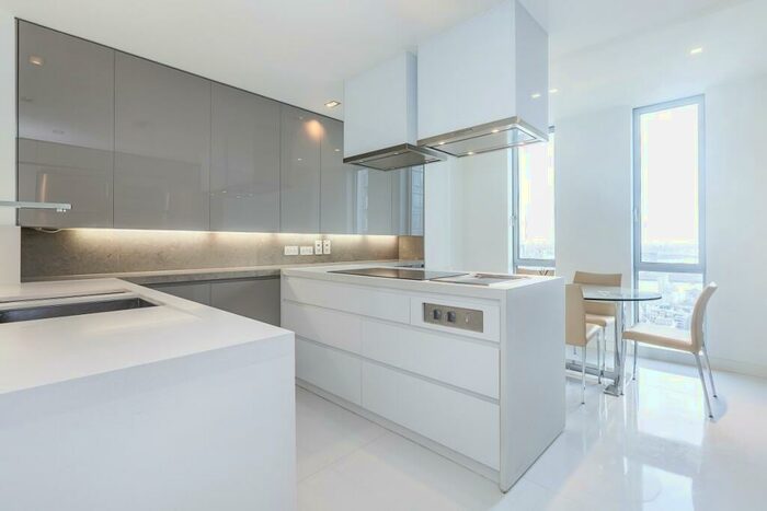 3 Bedroom Apartment To Rent In Pan Peninsula, Canary Wharf, E14