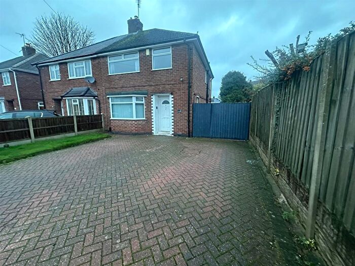 3 Bedroom Property To Rent In Quarry Drive, Kirkby-In-Ashfield, Nottingham, NG17