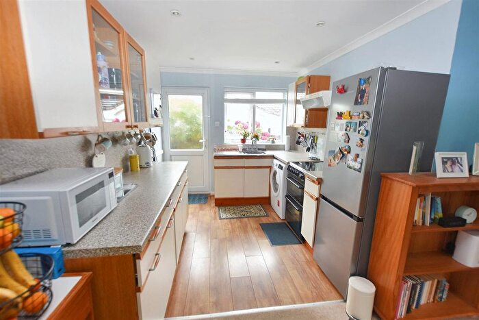 2 Bedroom Detached Bungalow For Sale In Trevarth, Redruth, TR16