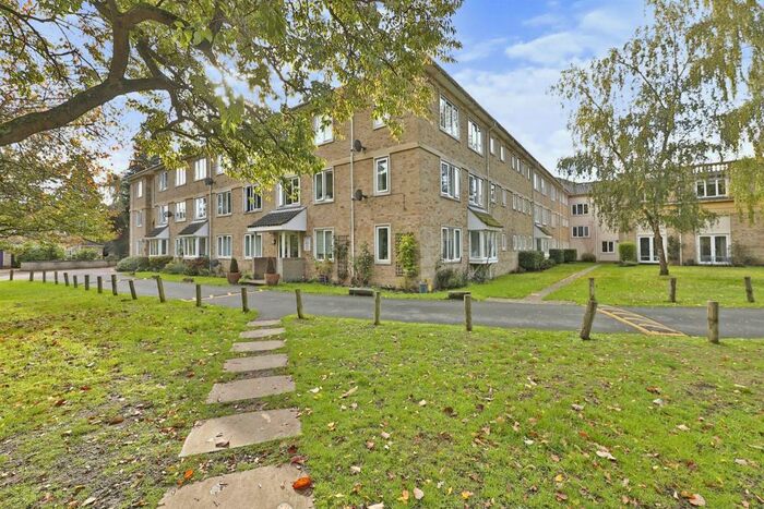 2 Bedroom Flat For Sale In Keswick Hall, Keswick, Norwich, NR4