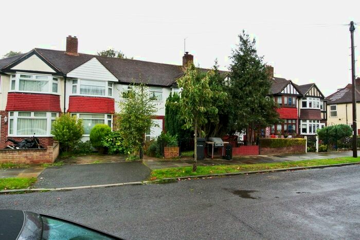 3 Bedroom Terraced House To Rent In Westdean Avenue, Lee, SE12