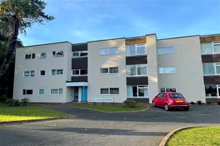 2 Bedroom Flat To Rent In Belle Vue Road, Paignton - Zero Deposit Scheme Available!, TQ4