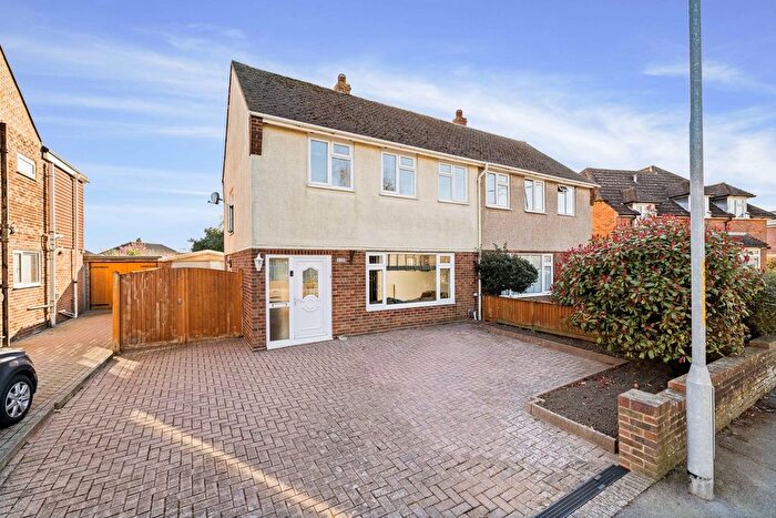 3 Bedroom Semi Detached House For Sale In Church Road, Folkestone, CT20