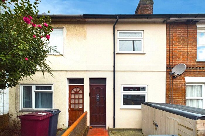 2 Bedroom Terraced House To Rent In Cumberland Road, Reading, Berkshire, RG1