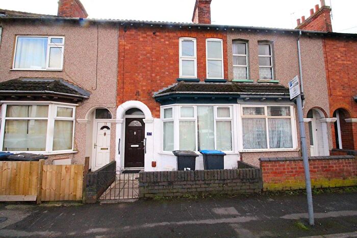 3 Bedroom Terraced House To Rent In Wood Street, Rugby, CV21