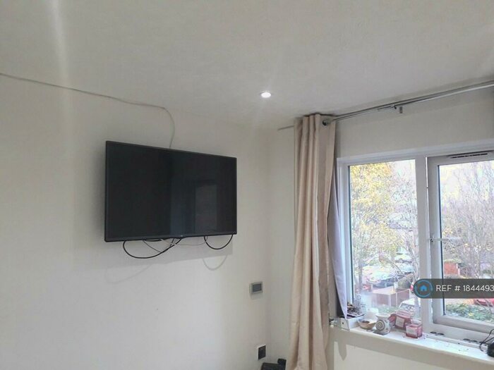 1 Bedroom Flat To Rent In London, London, E6