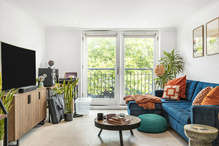 1 Bedroom Apartment To Rent In Kingsland Road, London, E8