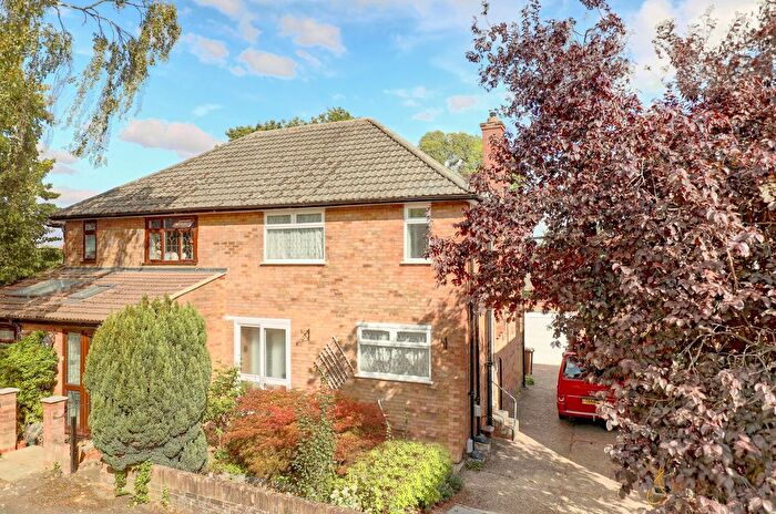 3 Bedroom Semi-Detached House For Sale In Hampden Hill, Ware, SG12