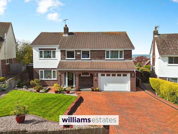 4 Bedroom Detached House For Sale In Clos Aberconway, Prestatyn, LL19
