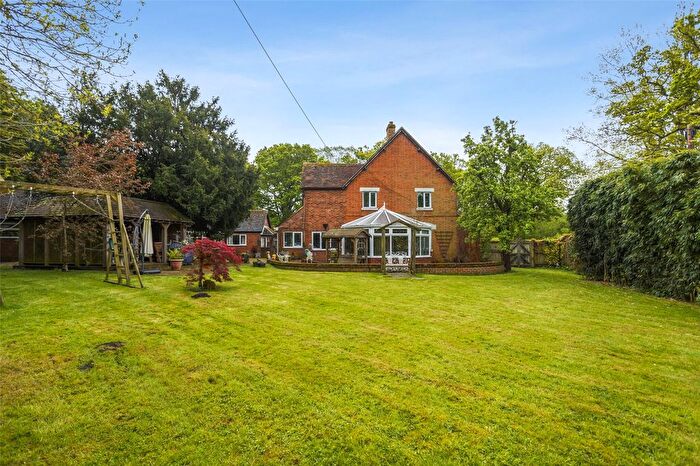 5 Bedroom Country House For Sale In York Cottage, Bramley, RG26
