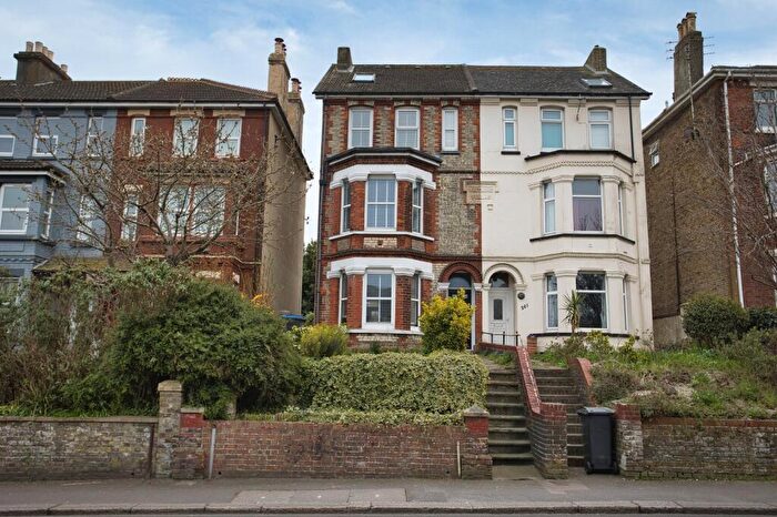 5 Bedroom Semi Detached House To Rent In Folkestone Road, Dover, CT17