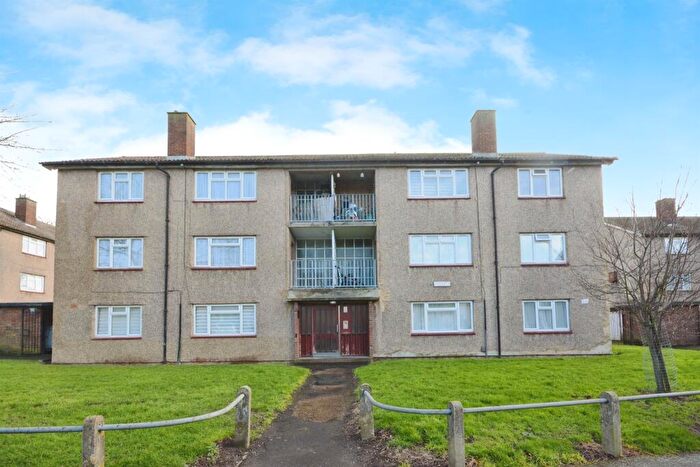 3 Bedroom Apartment For Sale In Longhayes Avenue, Romford, RM6