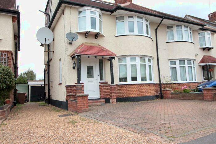 4 Bedroom Semi-Detached House To Rent In River Way, Epsom, KT19
