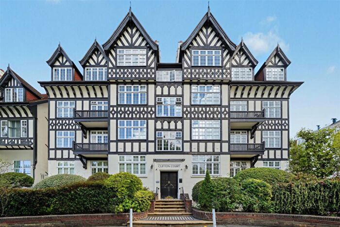 3 Bedroom Flat To Rent In Clifton Court, St Johns Wood, London, NW8