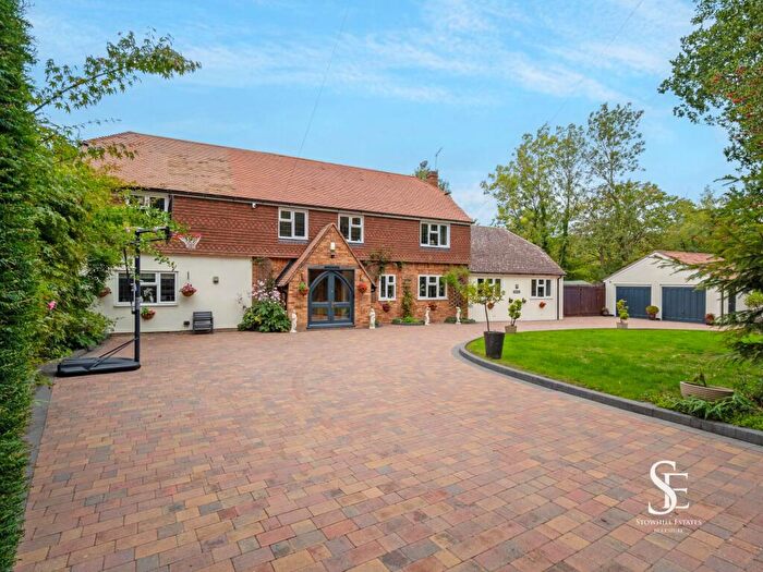 7 Bedroom Detached House For Sale In The Hatch, Windsor, SL4